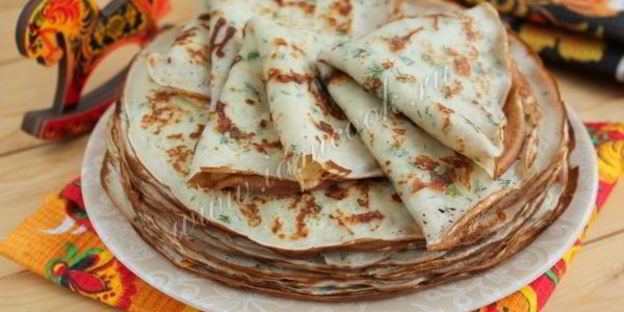 блины с припеком из сыра и зелени