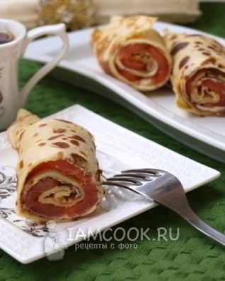 Блины с семгой и плавленным сыром
