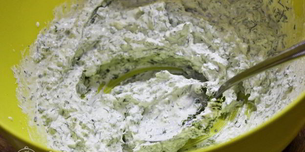 блины с творогом и зеленью