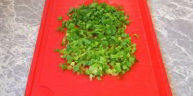 фаршированные блины, запеченные с ветчиной и сыром