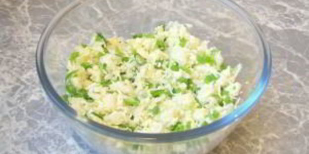 фаршированные блины, запеченные с ветчиной и сыром