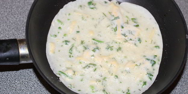 голландские блинчики с сыром и зеленью