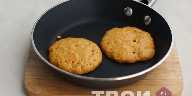 морковные панкейки