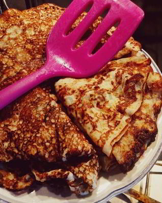 Нежные блинчики на прокисшем кефире и йогурте