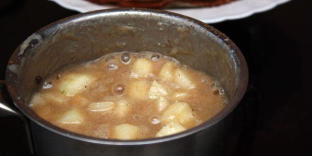 рисовые блинчики с грушевым соусом