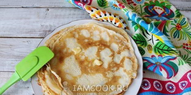 тонкие блины с дырочками на дрожжах