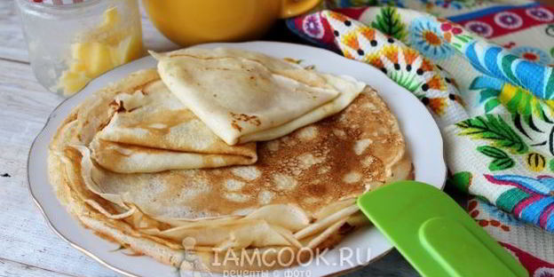 тонкие блины с дырочками на дрожжах