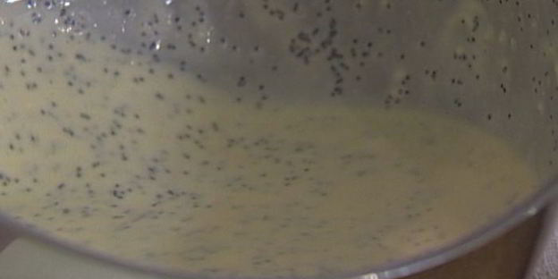 венгерские маковые блины с изюмом и грецкими орехами