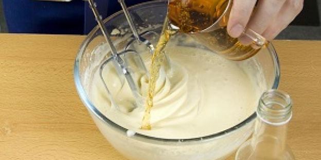 заварные блины на кефире с яблочным соком