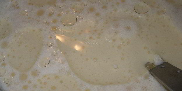 заварные блины на молоке с начинкой из яблок