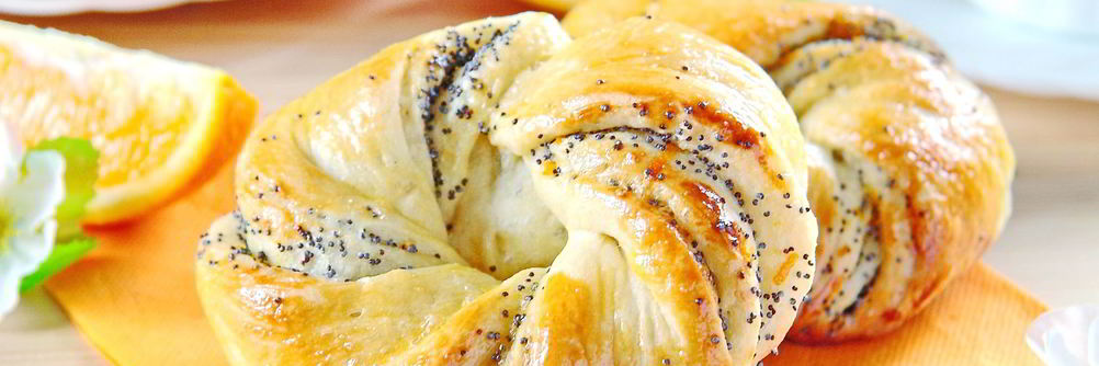 Апельсиновые булочки с маком