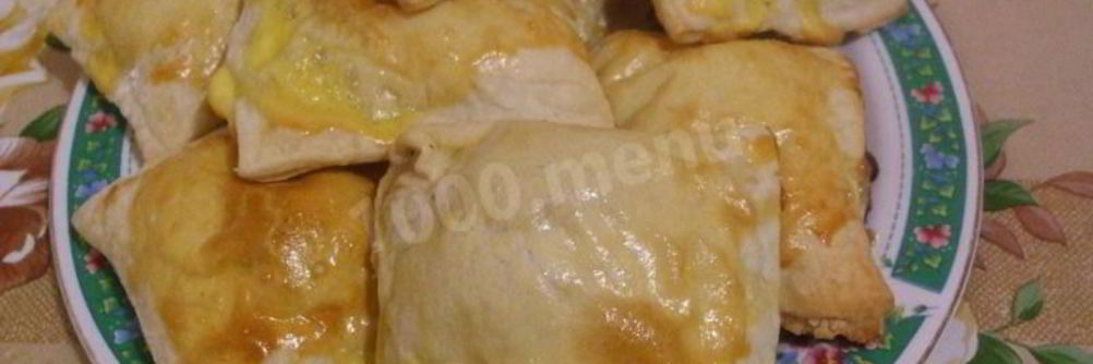 Булочки из слоеного дрожжевого теста с сахаром