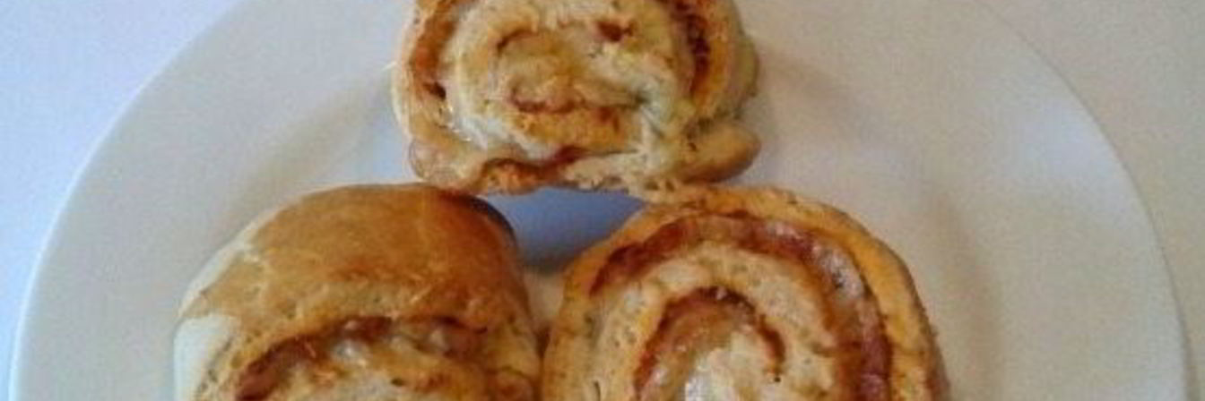 Булочки-рулеты с сырной начинкой