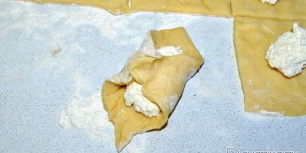 булочки с творожной начинкой