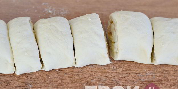 булочки с яблоками