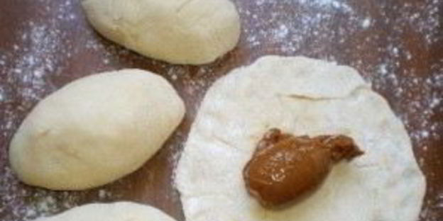 булочки со сгущенкой вареной