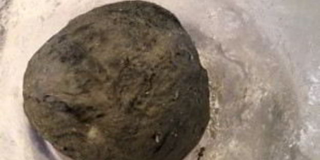 черные булочки