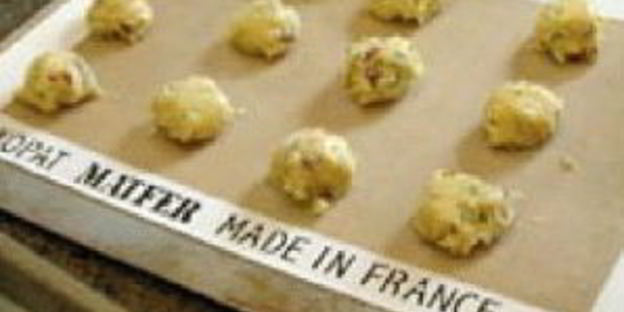 гужеры с сыром и беконом