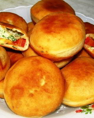 Итальянские булочки с сыром и томатами