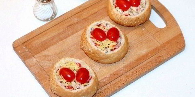 хрустящие булочки с яйцом и крабовыми палочками