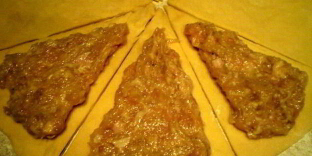 круассаны с мясом