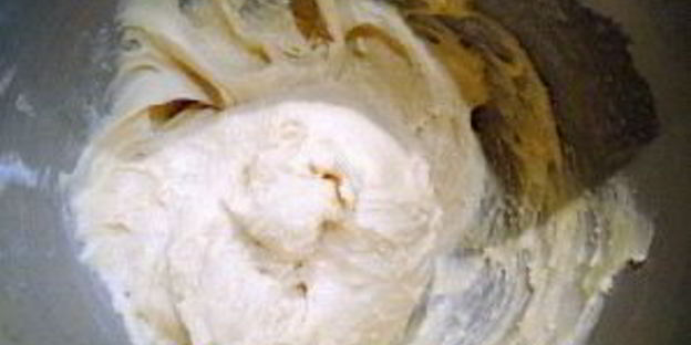 круассаны с шоколадной начинкой