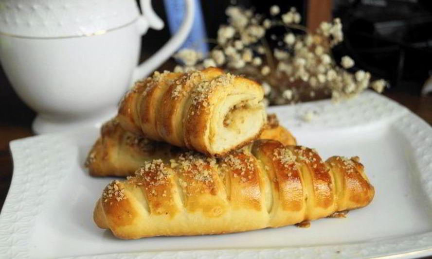 Рецепт сдобных булочек с грецкими орешками