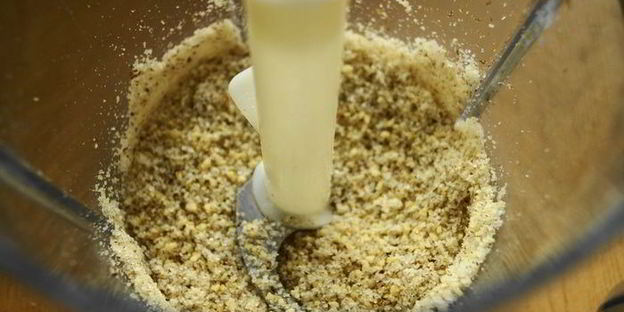 сдобные булочки с грецкими орешками