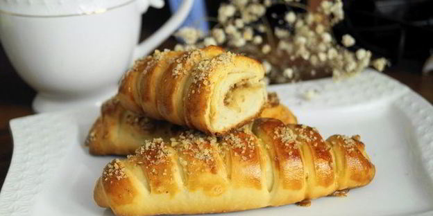 сдобные булочки с грецкими орешками