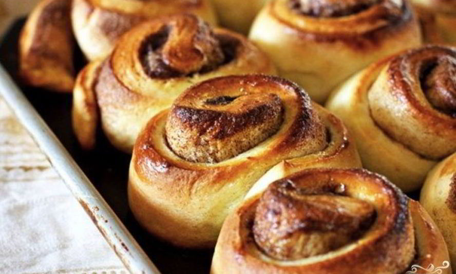 Рецепт сдобных булочек с корицей