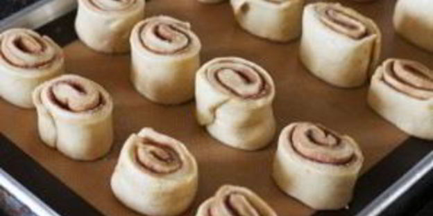 сдобные булочки с корицей