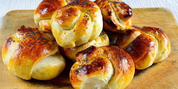 сладкие булочки из дрожжевого теста