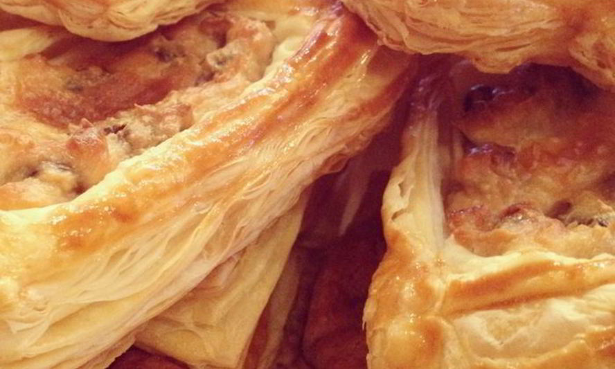 Рецепт слоеных ватрушек