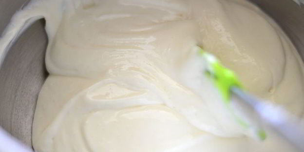 чизкейк с белым вином и виноградом