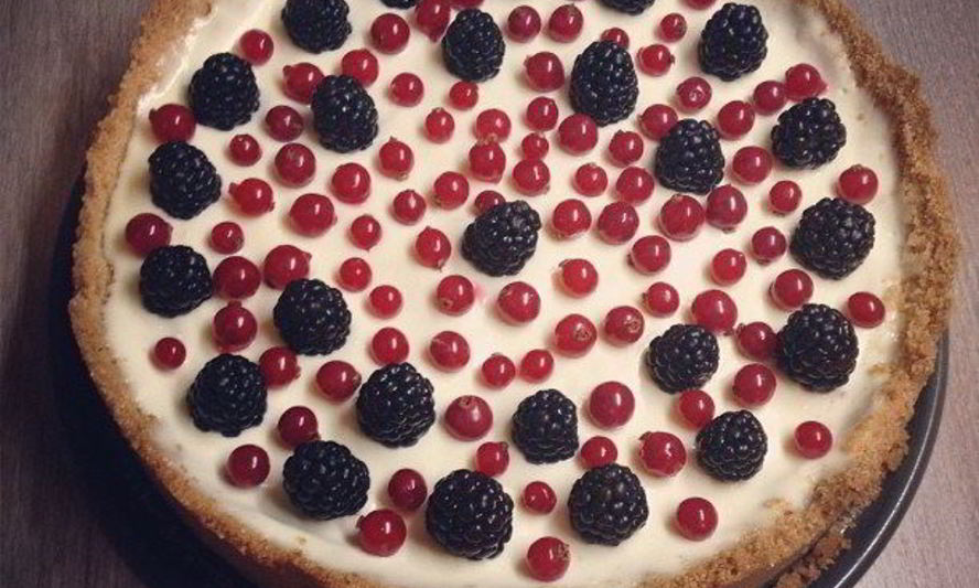 Рецепт чизкейка со сливочным сыром и ягодами