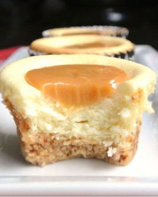 Карамельные чизкейки в формочках