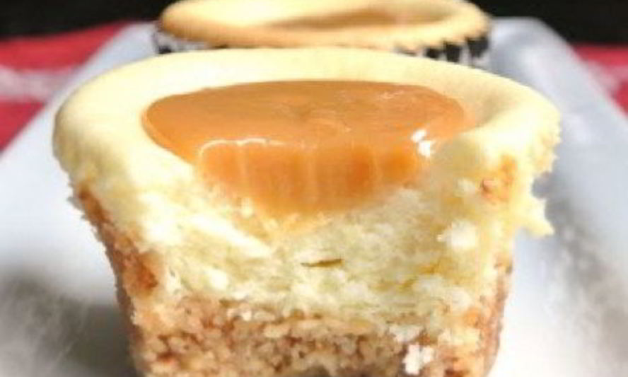 Рецепт карамельных чизкейков в формочках