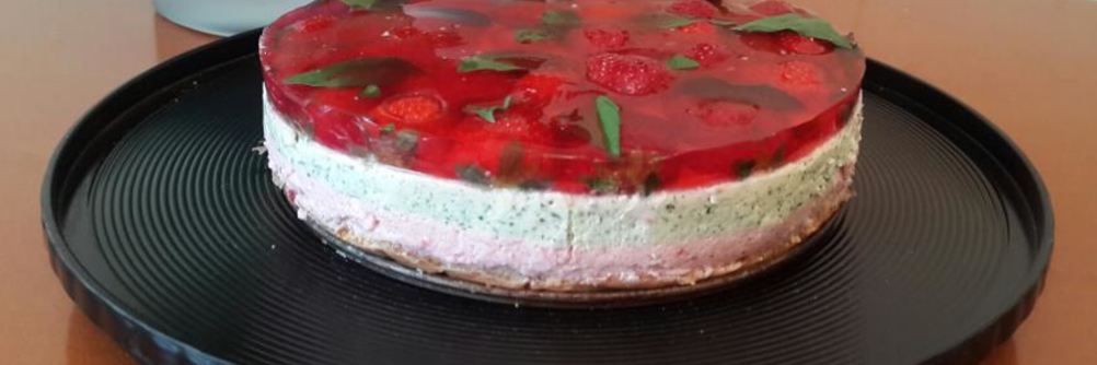 Клубнично-базиликовый чизкейк