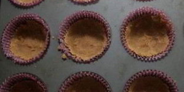 мини-чизкейки с клубникой