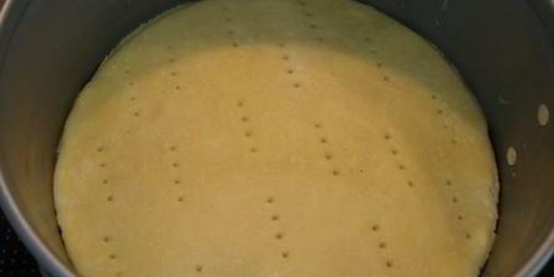 многослойный фисташковый чизкейк с малиной