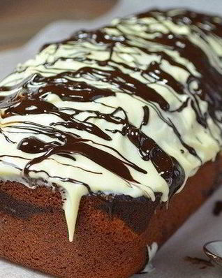 Домашний кекс с влажной начинкой