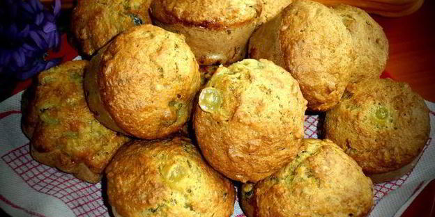 кабачковые кексы с виноградом и семечками