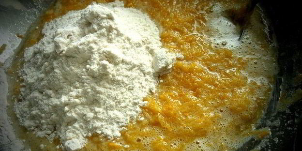 кабачковые кексы с виноградом и семечками