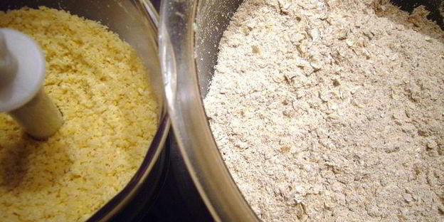 кекс из цельнозерновых хлопьев с хурмой и инжиром мужские забавы