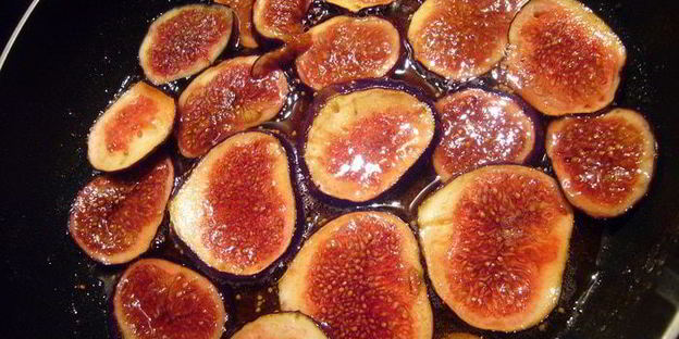 кекс из цельнозерновых хлопьев с хурмой и инжиром мужские забавы