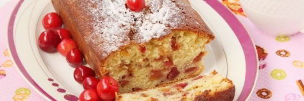 Кекс с черешней