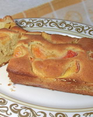 Кекс с карамелизированными нектаринами