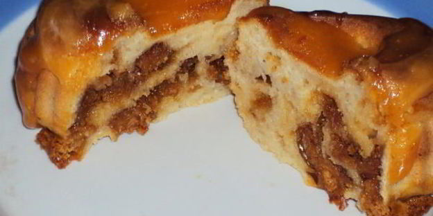 кекс с халвой и апельсиновой глазурью