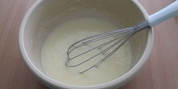 кекс с ревенем и пудингом