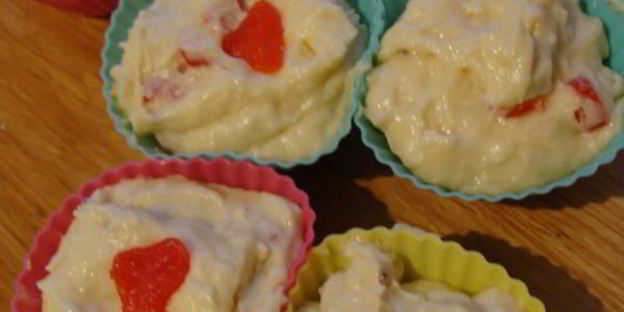 кексы из белого шоколада и вяленых мандарин